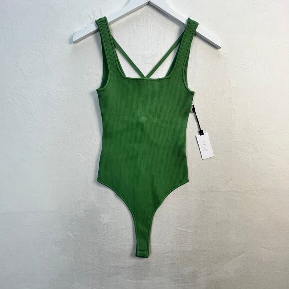 NWT ASTR Elmira Bodysuit Green Ribbed with Open Criss Cross Back Medium - Picture 5 of 13